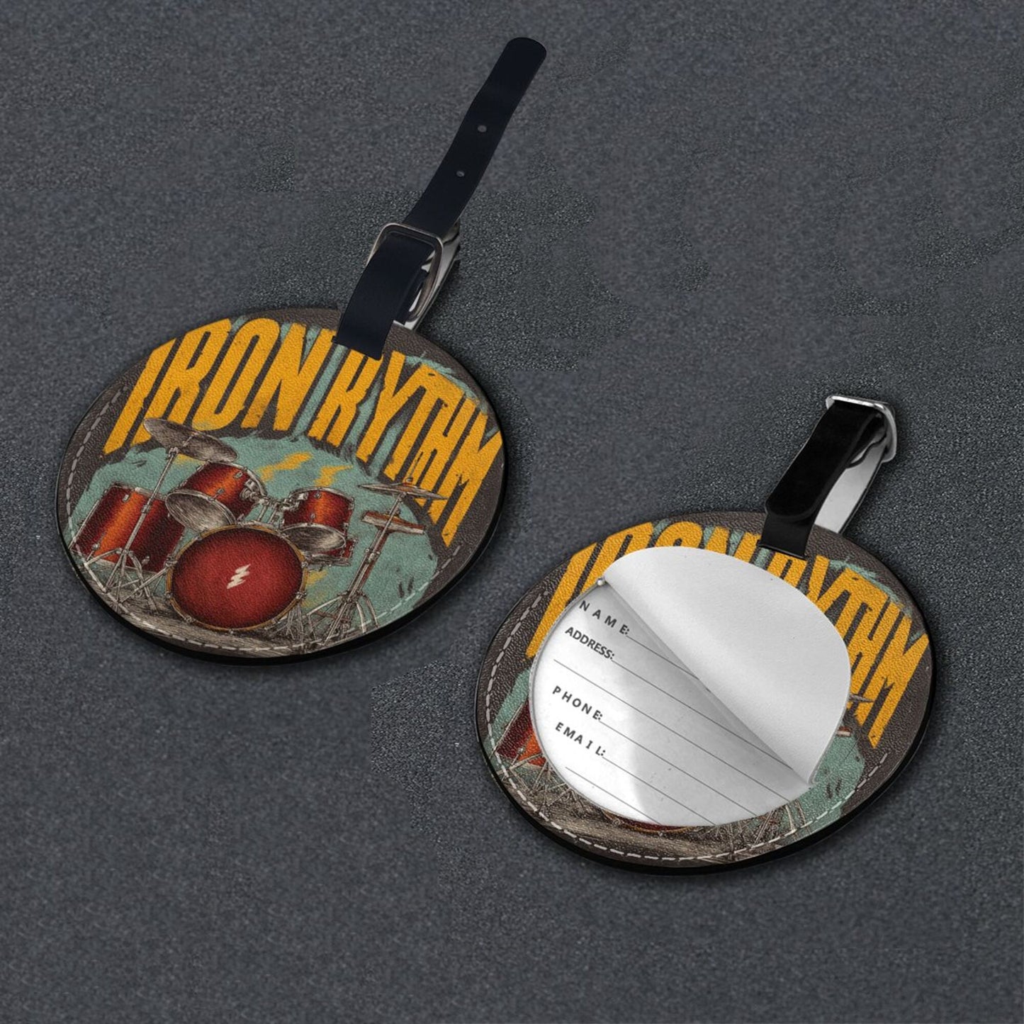 Round Leather Luggage Tag with Rock Drum Set Design – Travel Bag Identifier with Privacy Card – 3.7in / 9.8cm Vintage Music Style
